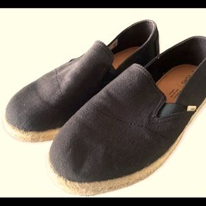 Toms Slip On Shoes